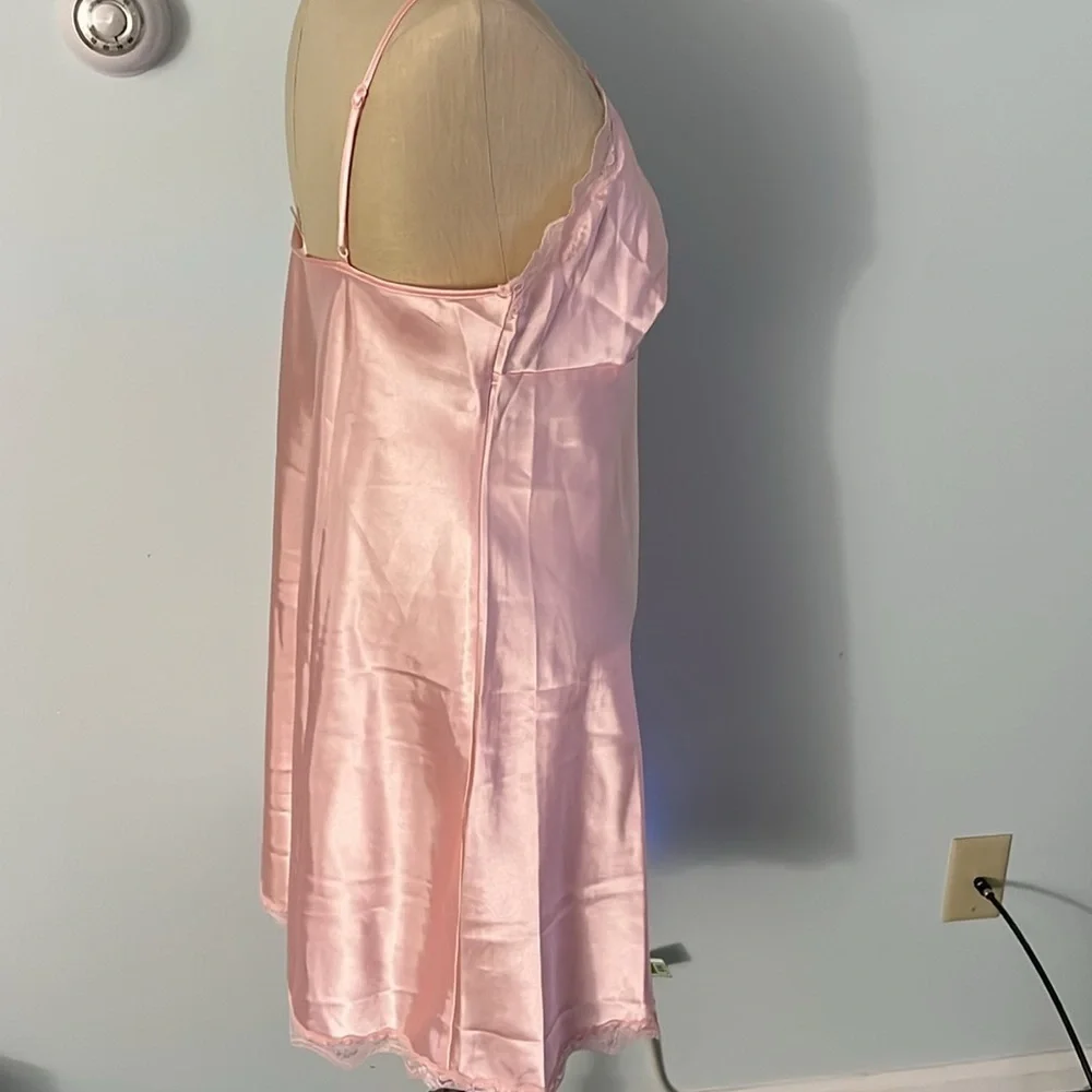 Gilligan & O’Malley Pink Satin Nightie size L